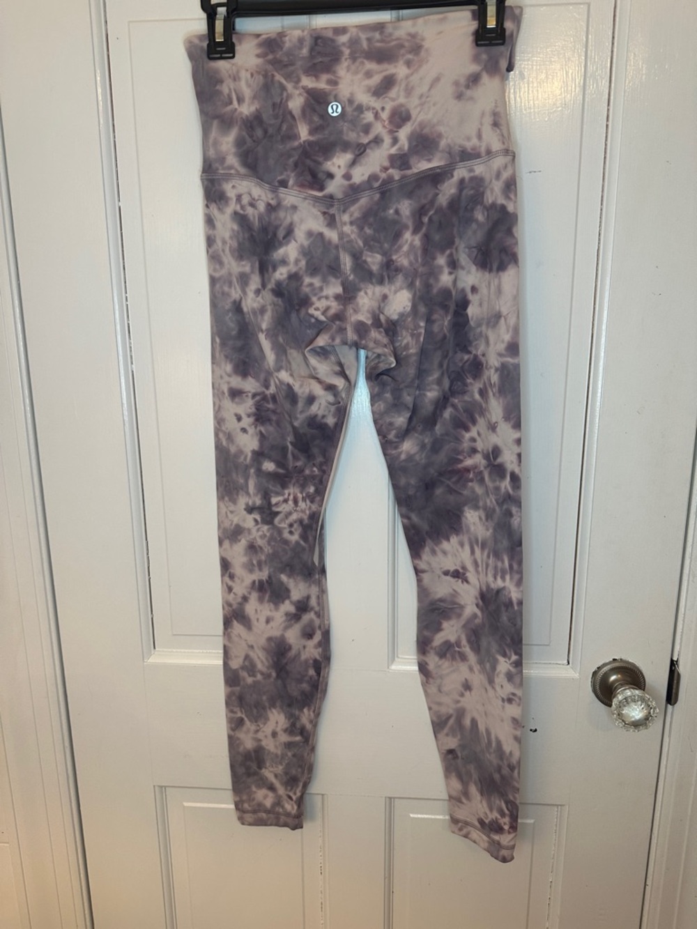 Lululemon Purple Tie Dye Leggings size 8 EUC - Picture 4 of 5